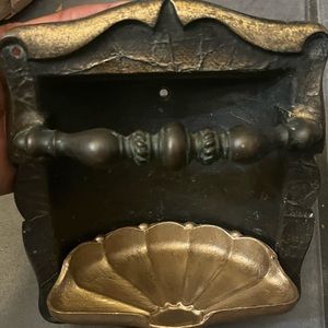 Vintage AMEROCK carriage house, soap-dish (2) pieces recessed